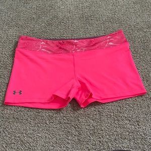 NWOT Women’s Under Armor Athletic Shorts